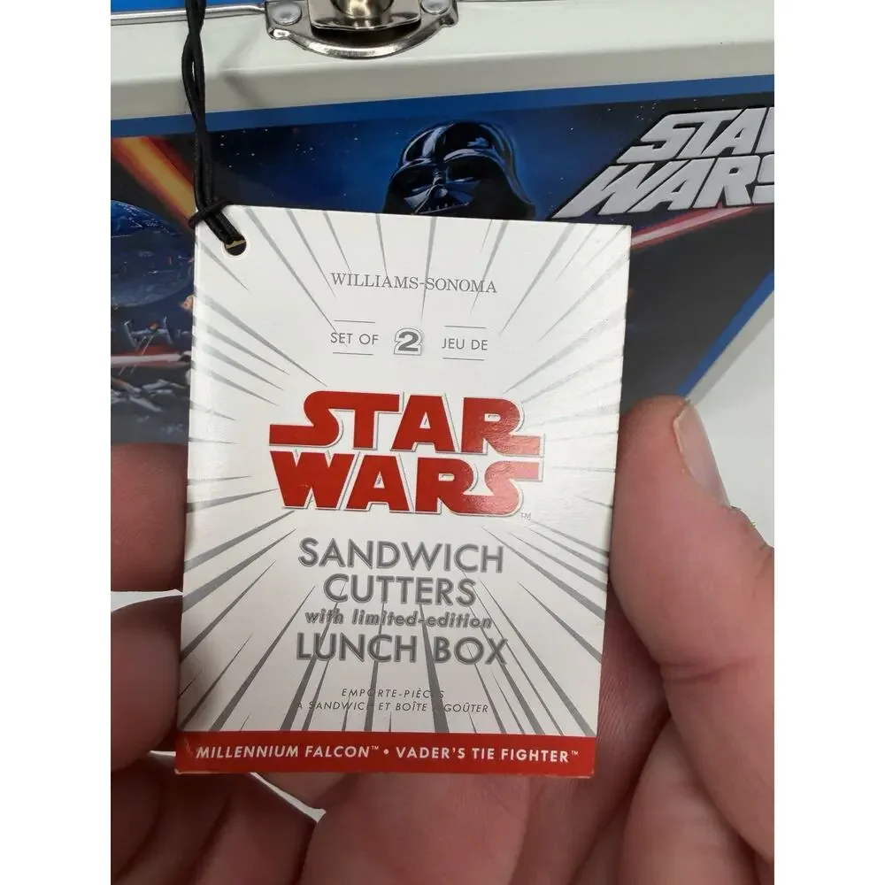 Star Wars Limited Edition Tin Lunch Box with 4 Sandwich Cutters New W Tags